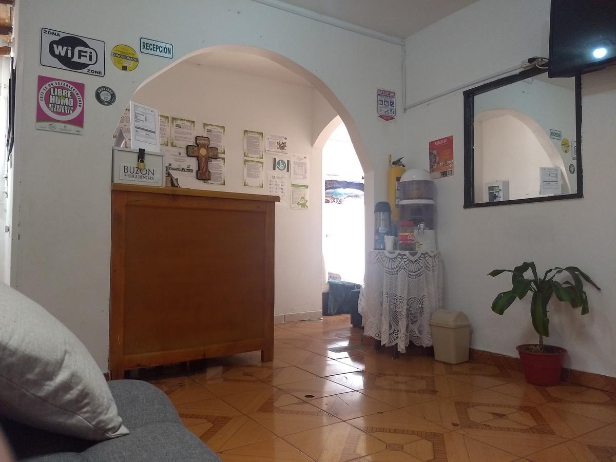 Hostel El Encanto Guatape Ngoại thất bức ảnh