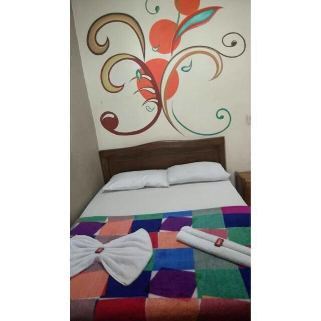 Hostel El Encanto Guatape Ngoại thất bức ảnh